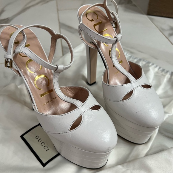 Gucci Leather Platform Pump in White - Picture 8 of 9